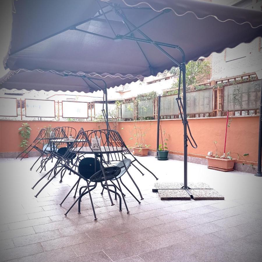 Domus Pio XI Bed & Breakfast Rome Exterior photo